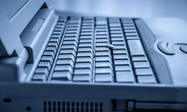 computer, keyboard, internet, ancient, office, digital, to write, online work, web, technology, old design, portable. A buyer's cost-register method for web design commissions