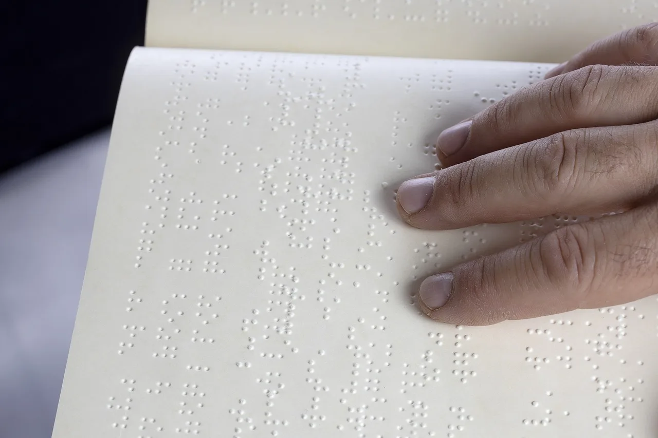 braille, fingers, read, braille book, hands, keys, visually impaired, touch, modifier keys, storiesofdiversity, braille, braille, braille, braille, braille